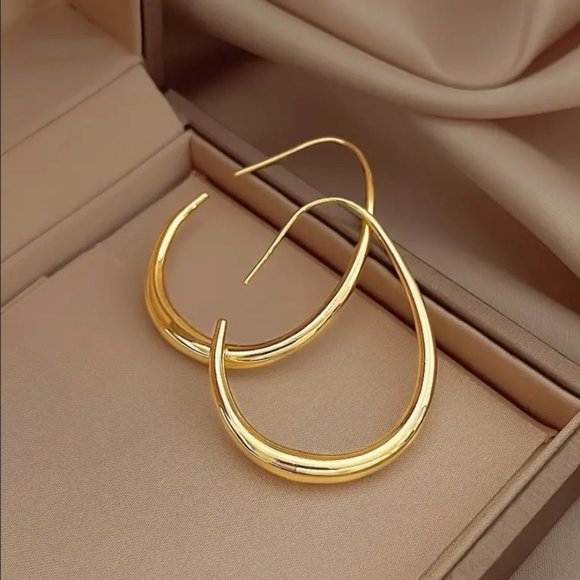 18K Gold Womens Oval Hanging Hoop Earrings Ladies 18 Karat Silver Hoops Jewelry